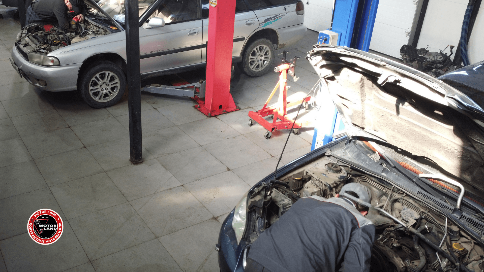 Подъёмники и рабочие места автосервиса Motor Land